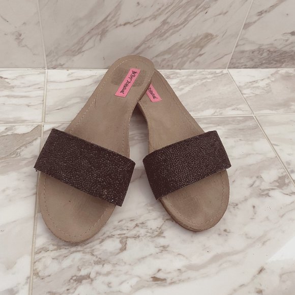 Betsey Johnson Sparkled Flat Sandals - Picture 2 of 3